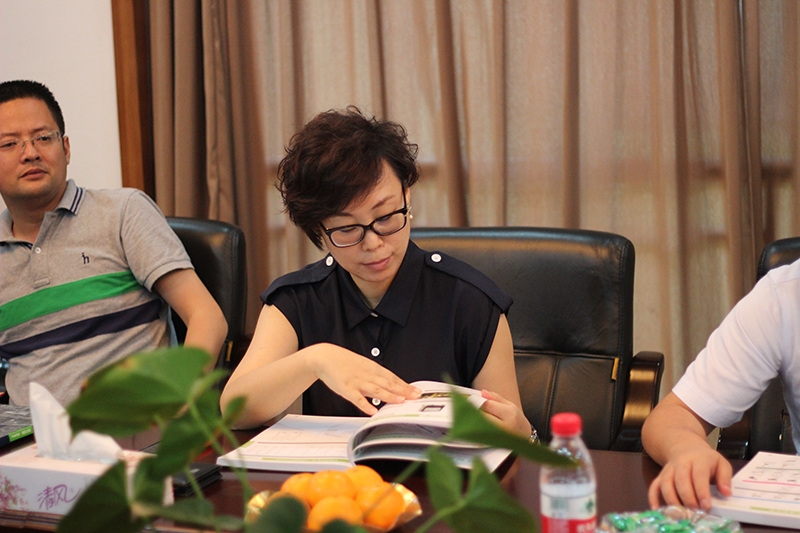 商務(wù)局葉局、范局、殷處長(zhǎng)等領(lǐng)導(dǎo)親臨橙樹(shù)指導(dǎo)外貿(mào)跨境電商工作